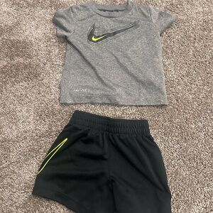 Nike Toddler Boys 12mo Gray and Black Shirt & Shorts Set